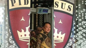 Kasus dugaan korupsi eks Jampidsus Febrie Adriansyah diserahkan ke Kejaksaan Agung – ‘Lakon drama yang membuat KPK nyaris tidak diperhitungkan